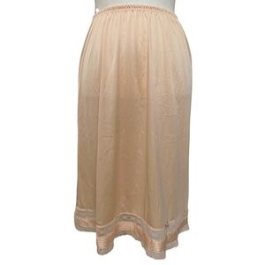 Vintage JCPenney Half Slip M Peach Satin Lace Trim Romantic Feminine Softgirl